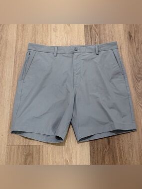 Vineyard Vines On The Go Men’s Gray Flat-Front Performance Golf Shorts size 36